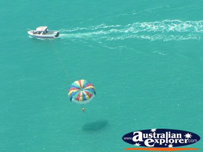 Parasailer in the Whitsundays . . . CLICK TO VIEW ALL WHITSUNDAYS POSTCARDS