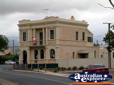 View of Strathalbyn Building . . . CLICK TO VIEW ALL STRATHALBYN POSTCARDS