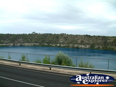 Mount Gambier Blue Lake Roadside View . . . CLICK TO VIEW ALL MOUNT GAMBIER POSTCARDS
