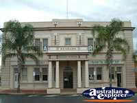 Renmark Soldiers Memorial Hall . . . CLICK TO ENLARGE