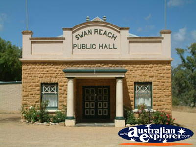 Swan Reach Hall . . . CLICK TO VIEW ALL SWAN REACH POSTCARDS