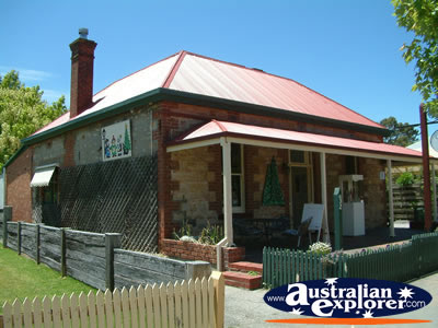 Hahndorf Cottage . . . CLICK TO VIEW ALL HAHNDORF POSTCARDS