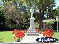 Mount Gambier Blue Lake Monument . . . CLICK TO ENLARGE