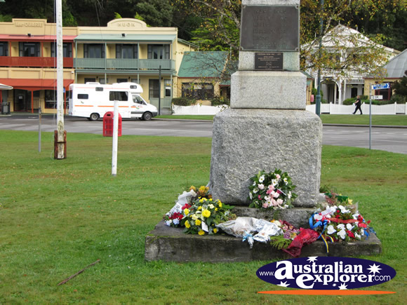 War Memorial . . . VIEW ALL STRAHAN PHOTOGRAPHS