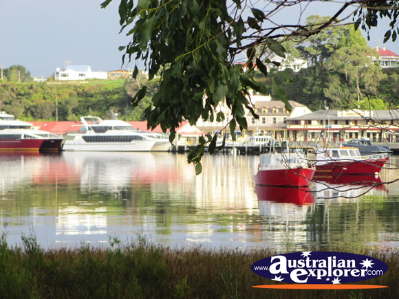Strahan Waterfront . . . VIEW ALL STRAHAN PHOTOGRAPHS