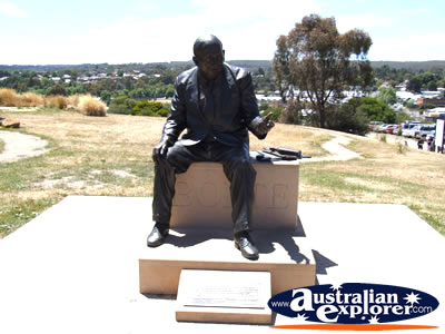 Ballarat Gold Museum Statue . . . VIEW ALL BALLARAT PHOTOGRAPHS