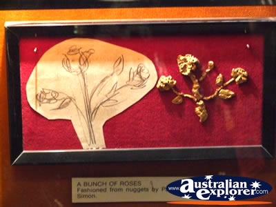 Ballarat Gold Museum Gold Nugget Flower . . . CLICK TO VIEW ALL BALLARAT POSTCARDS