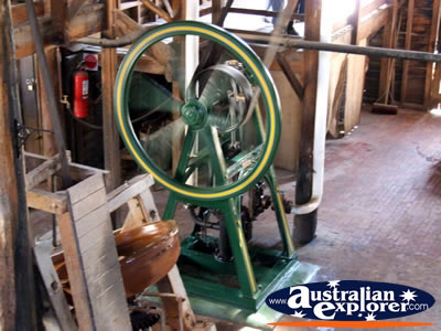Ballarat Sovereign Hill Spinning Wheel . . . CLICK TO VIEW ALL BALLARAT POSTCARDS