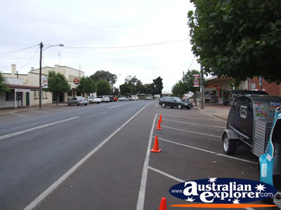 Quiet Edenhope Street . . . VIEW ALL EDENHOPE PHOTOGRAPHS