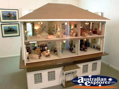 Benalla Visitors Centre Museum House Replicate . . . VIEW ALL BENALLA PHOTOGRAPHS