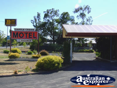 Euroa Castle Creek Motel . . . VIEW ALL EUROA PHOTOGRAPHS