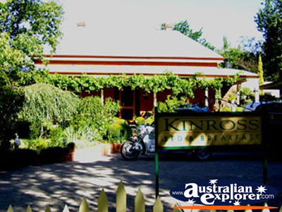 Beechworth Kinross B & B . . . VIEW ALL BEECHWORTH PHOTOGRAPHS