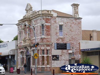 Old Building in Bacchus Marsh . . . CLICK TO VIEW ALL BACCHUS MARSH POSTCARDS