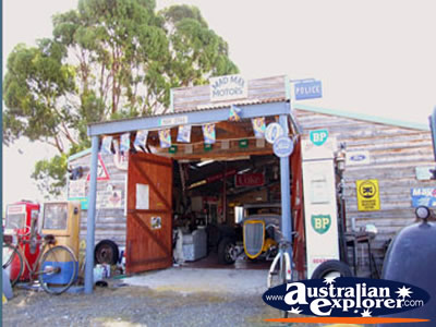 Old Dadswell Town Mad Max Motors . . . VIEW ALL DADSWELLS BRIDGE PHOTOGRAPHS