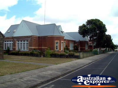 Portland School . . . VIEW ALL PORTLAND PHOTOGRAPHS