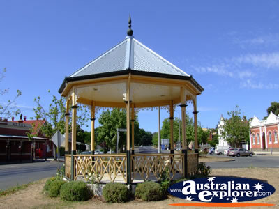 Creswick Gazebo . . . VIEW ALL CRESWICK PHOTOGRAPHS