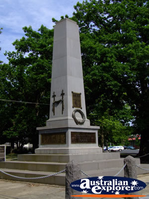 Kyneton Memorial . . . VIEW ALL KYNETON PHOTOGRAPHS