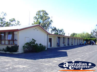 Euroa Castle Creek Motel From Outside . . . VIEW ALL EUROA PHOTOGRAPHS