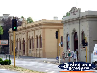 Castlemaine Library & Hall . . . CLICK TO VIEW ALL CASTLEMAINE POSTCARDS