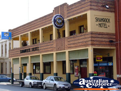 Kyneton Shamrock Hotel . . . VIEW ALL KYNETON PHOTOGRAPHS
