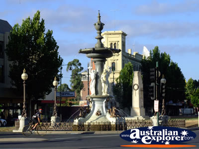 Bendigo Fountain . . . VIEW ALL BENDIGO PHOTOGRAPHS