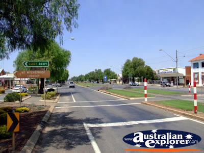 Wycheproof Street . . . VIEW ALL WYCHEPROOF PHOTOGRAPHS