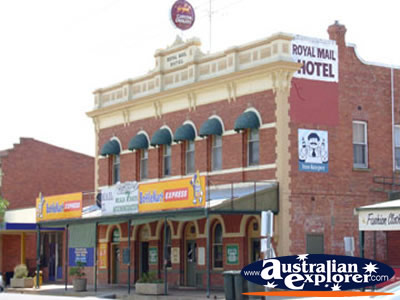 Wycheproof Royal Mail Hotel . . . CLICK TO VIEW ALL WYCHEPROOF POSTCARDS