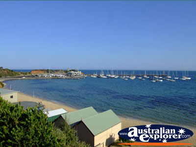 Mornington Beach . . . VIEW ALL MORNINGTON PHOTOGRAPHS