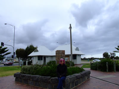 Lakes Entrance Doreen . . . VIEW ALL LAKES ENTRANCE PHOTOGRAPHS