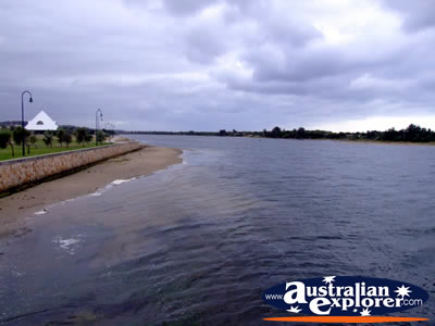 Lakes Entrance Waterfront . . . CLICK TO VIEW ALL LAKES ENTRANCE POSTCARDS
