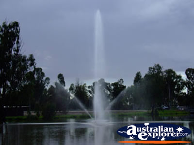 Cohuna Fountain . . . CLICK TO VIEW ALL COHUNA POSTCARDS