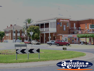 Street in Cobram . . . VIEW ALL COBRAM PHOTOGRAPHS