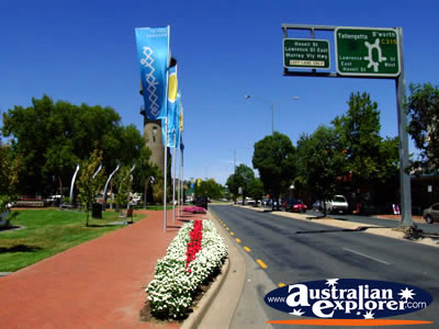 Wodonga Street and Path . . . VIEW ALL WODONGA PHOTOGRAPHS