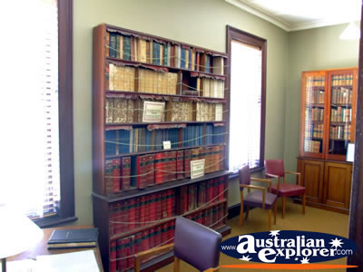 Books in the Beechworth Courthouse . . . CLICK TO VIEW ALL BEECHWORTH (COURTHOUSE) POSTCARDS