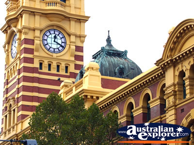 Flinders Street Station Clock Tower . . . CLICK TO VIEW ALL MELBOURNE (FLINDERS STREET) POSTCARDS