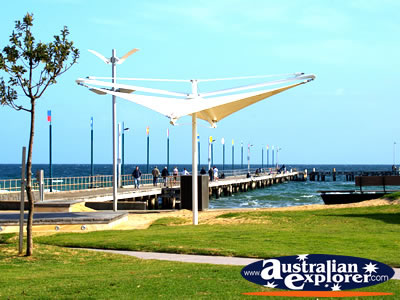 Pier on Frankston Beachfront . . . VIEW ALL FRANKSTON PHOTOGRAPHS