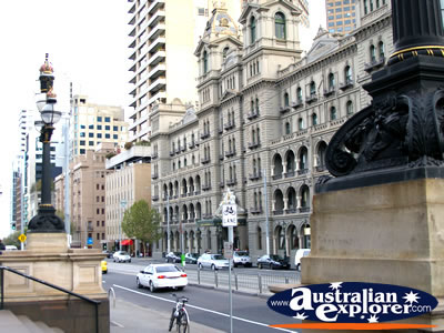 Hotel Windsor in Melbourne . . . CLICK TO VIEW ALL MELBOURNE (BUILDINGS) POSTCARDS