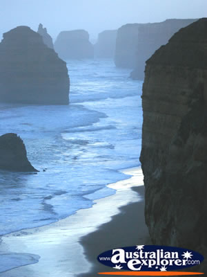 Night Shot of the Apostles . . . VIEW ALL GREAT OCEAN ROAD (TWELVE APOSTLES) PHOTOGRAPHS