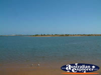Carnarvon Foreshore View . . . CLICK TO ENLARGE
