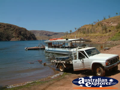 Lake Argyle and Ute . . . CLICK TO VIEW ALL LAKE ARGYLE POSTCARDS