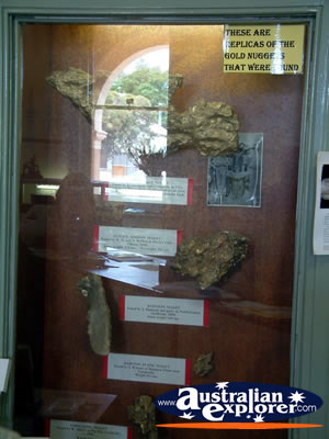 Coolgardie Gold Nuggets . . . VIEW ALL COOLGARDIE PHOTOGRAPHS