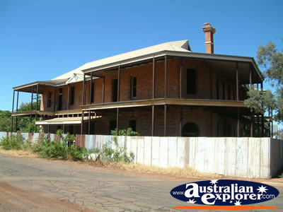 Building in Kalgoorlie . . . CLICK TO VIEW ALL KALGOORLIE POSTCARDS