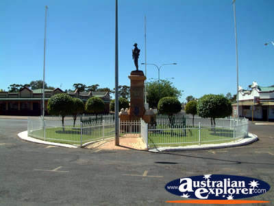 Kalgoorlie Memorial . . . VIEW ALL KALGOORLIE PHOTOGRAPHS