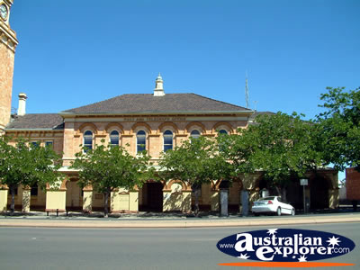 Post & Telegraph Office in Kalgoorlie . . . VIEW ALL KALGOORLIE PHOTOGRAPHS