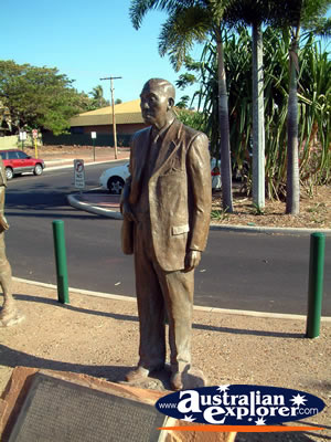 Broome Memorial Statue . . . CLICK TO VIEW ALL BROOME POSTCARDS