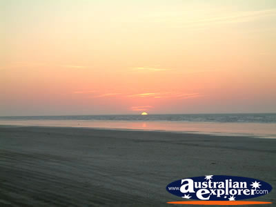 Eighty Mile Beach Beautiful Sunset . . . VIEW ALL EIGHTY MILE BEACH PHOTOGRAPHS