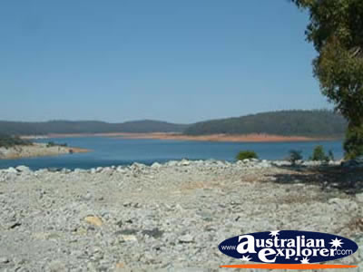 Perth Serpentine Dam . . . CLICK TO VIEW ALL PERTH POSTCARDS