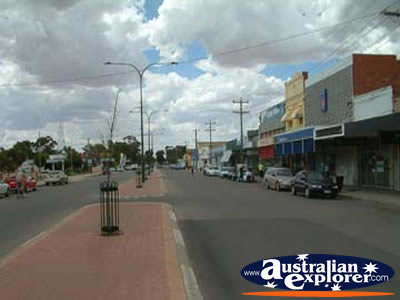 View down Merredin Street . . . CLICK TO VIEW ALL MERREDIN POSTCARDS