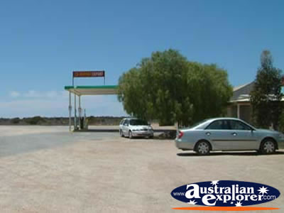 Caiguna Roadhouse . . . VIEW ALL CAIGUNA PHOTOGRAPHS