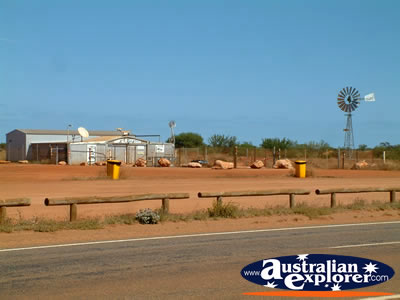 Overlander Roadhouse on way to Kalbarri . . . VIEW ALL KALBARRI PHOTOGRAPHS